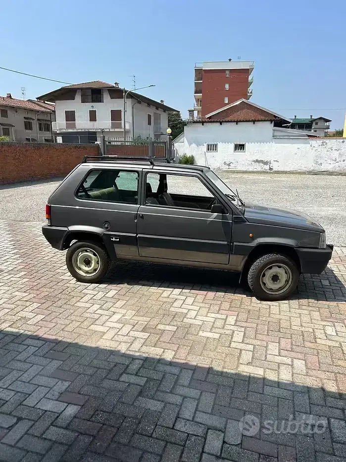 Usata Fiat Panda 4x4 50 CV (36 kW) 1988 Grigio Utilitaria