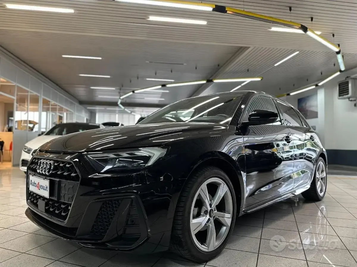 Usata Audi A1 S-Line 95 CV (69 kW) 2024 Nero mythos SUV