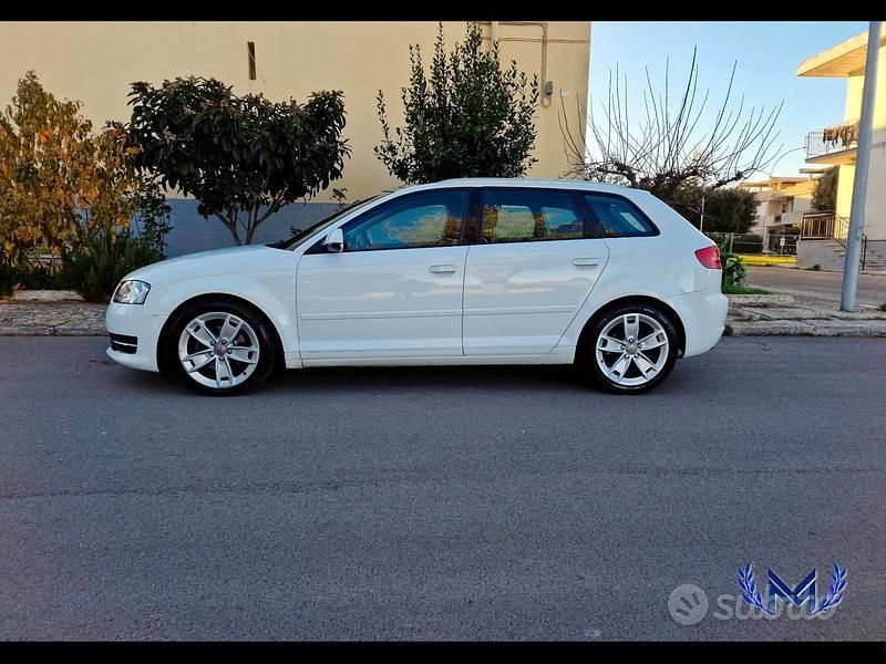 Usata Audi A3 Ambition 105 CV (77 kW) 2011 Bianco Berlina