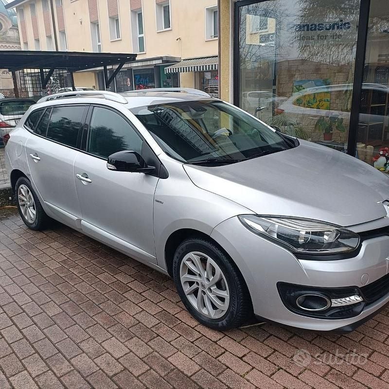 Usata Renault Mégane GrandTour 115 CV (84 kW) 2015 Grigio Station wagon