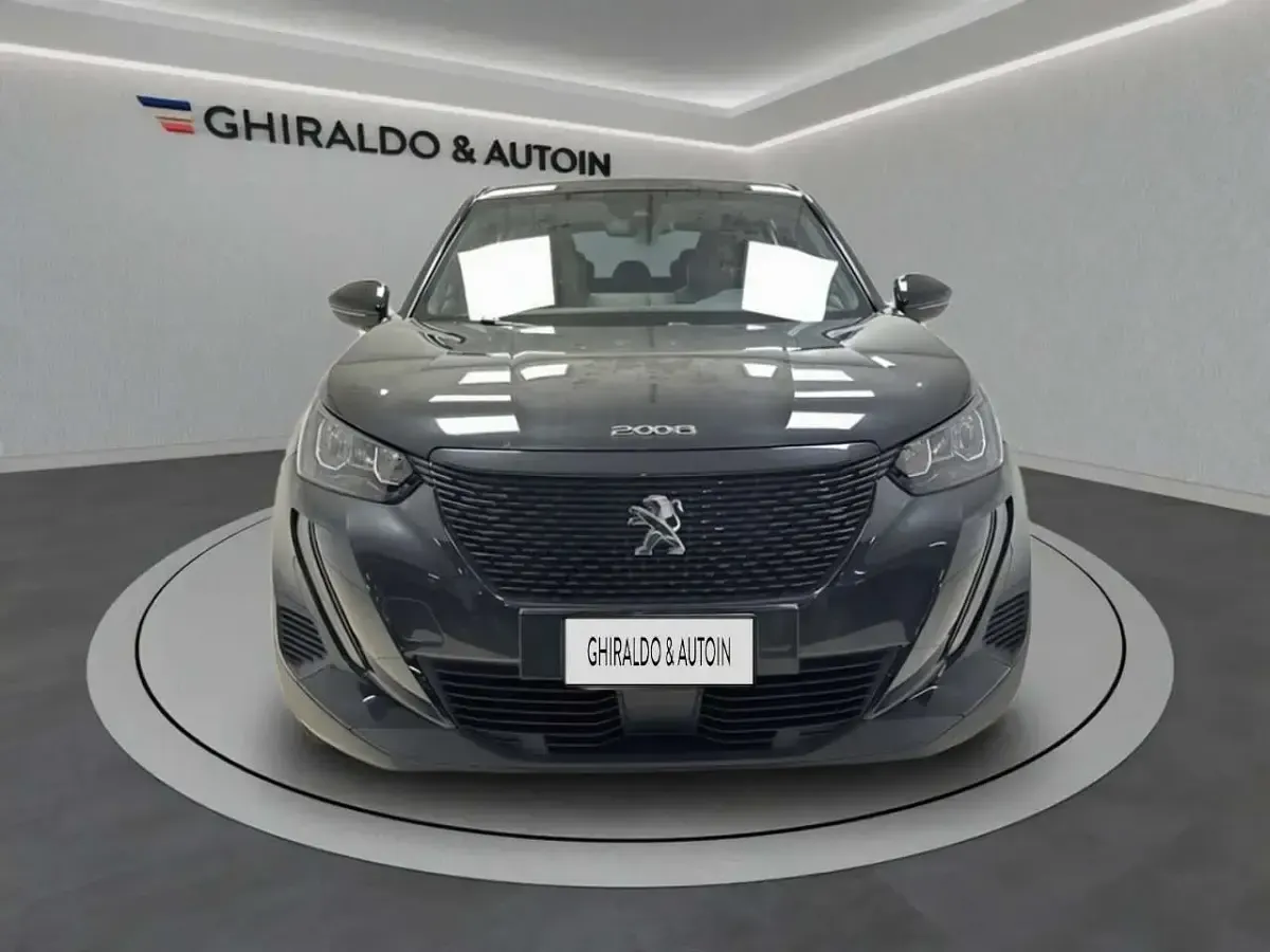 Usata Peugeot 2008 Active 102 CV (75 kW) 2023 Other SUV