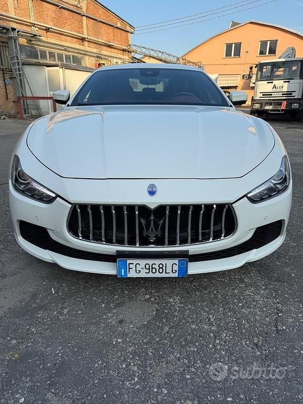 Usata Maserati Ghibli 275 CV (202 kW) 2016 Bianco Coupé