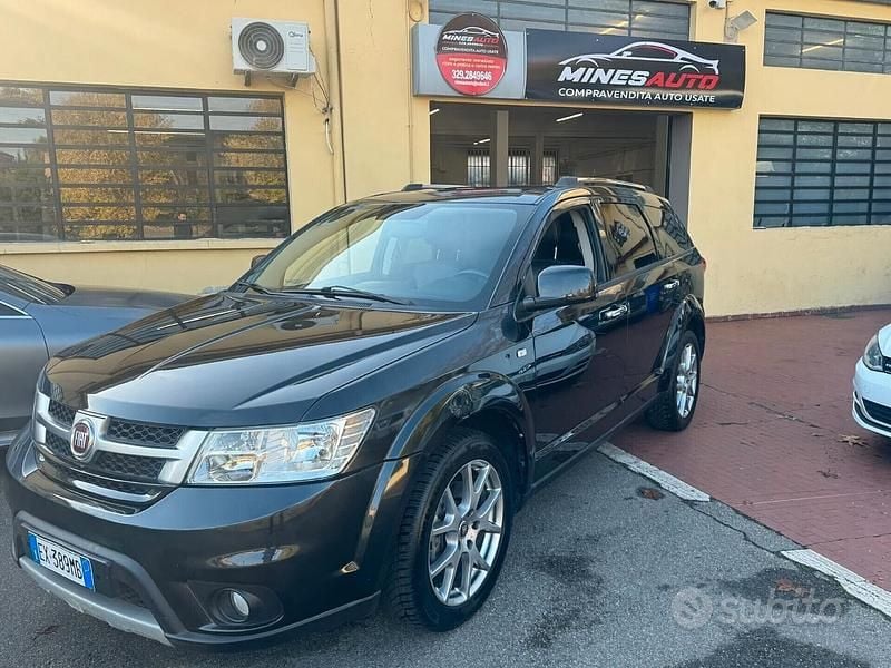 Nero Usata 2014 Fiat Freemont Cross SUV | 7300 € (Super prezzo) - Immagine 1/4