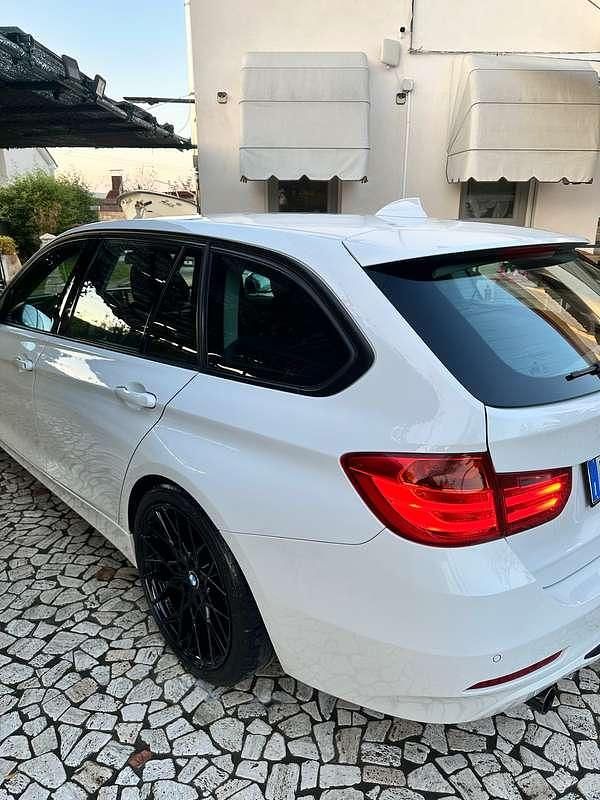 Usata BMW 316 Sport Line 116 CV (85 kW) 2013 Bianco Station wagon