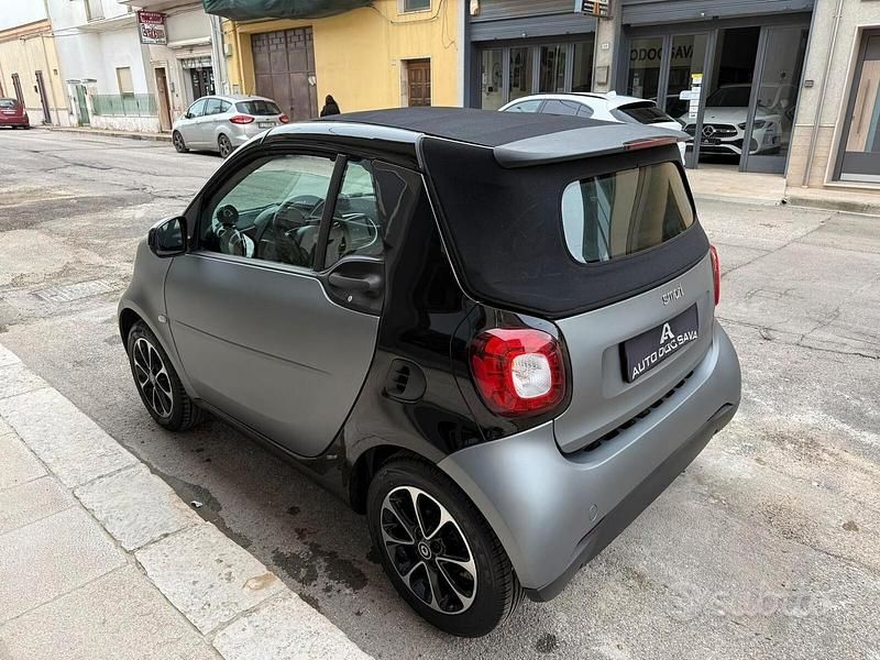 Usata Smart ForTwo Cabrio Passion 71 CV (52 kW) 2017 Grigio Cabrio