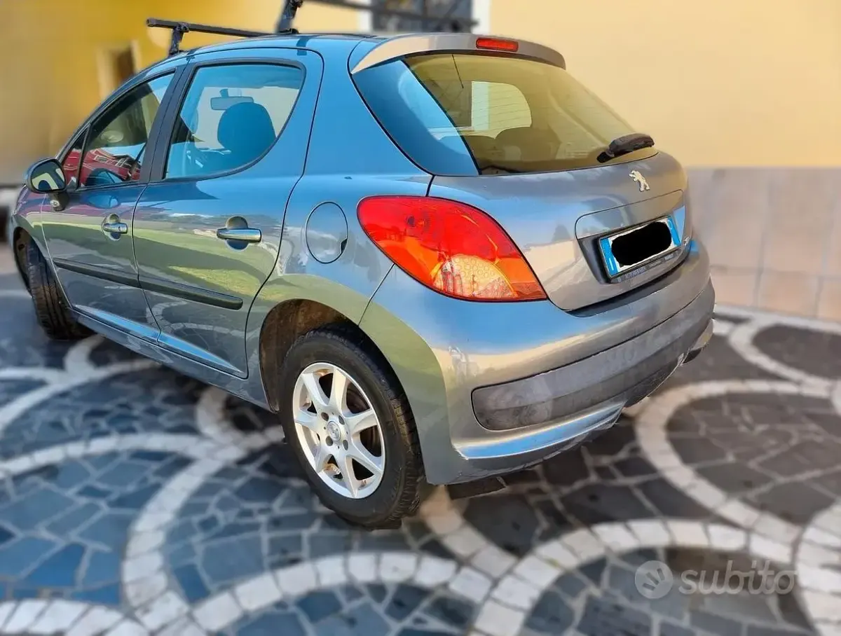 Usata Peugeot 207 95 CV (69 kW) 2009 Grigio Utilitaria