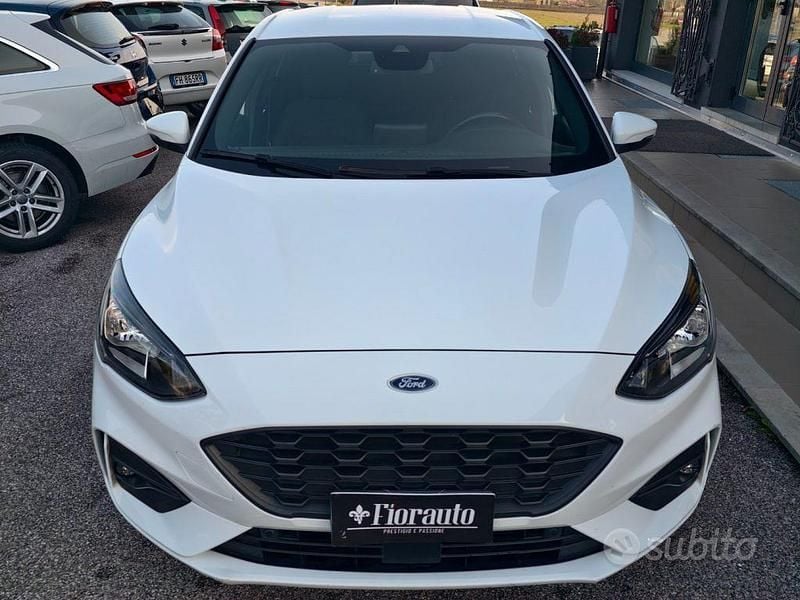 Usata Ford Focus ST 125 CV (91 kW) 2021 Bianco Berlina
