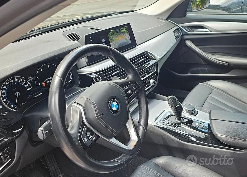 Usata BMW 520 190 CV (139 kW) 2019 Nero Station wagon