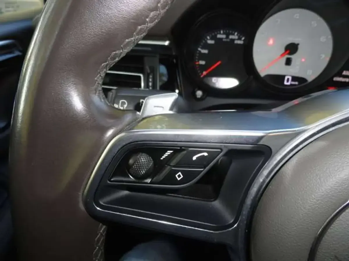 Usata Porsche Macan 354 CV (260 kW) 2021 Grigio SUV