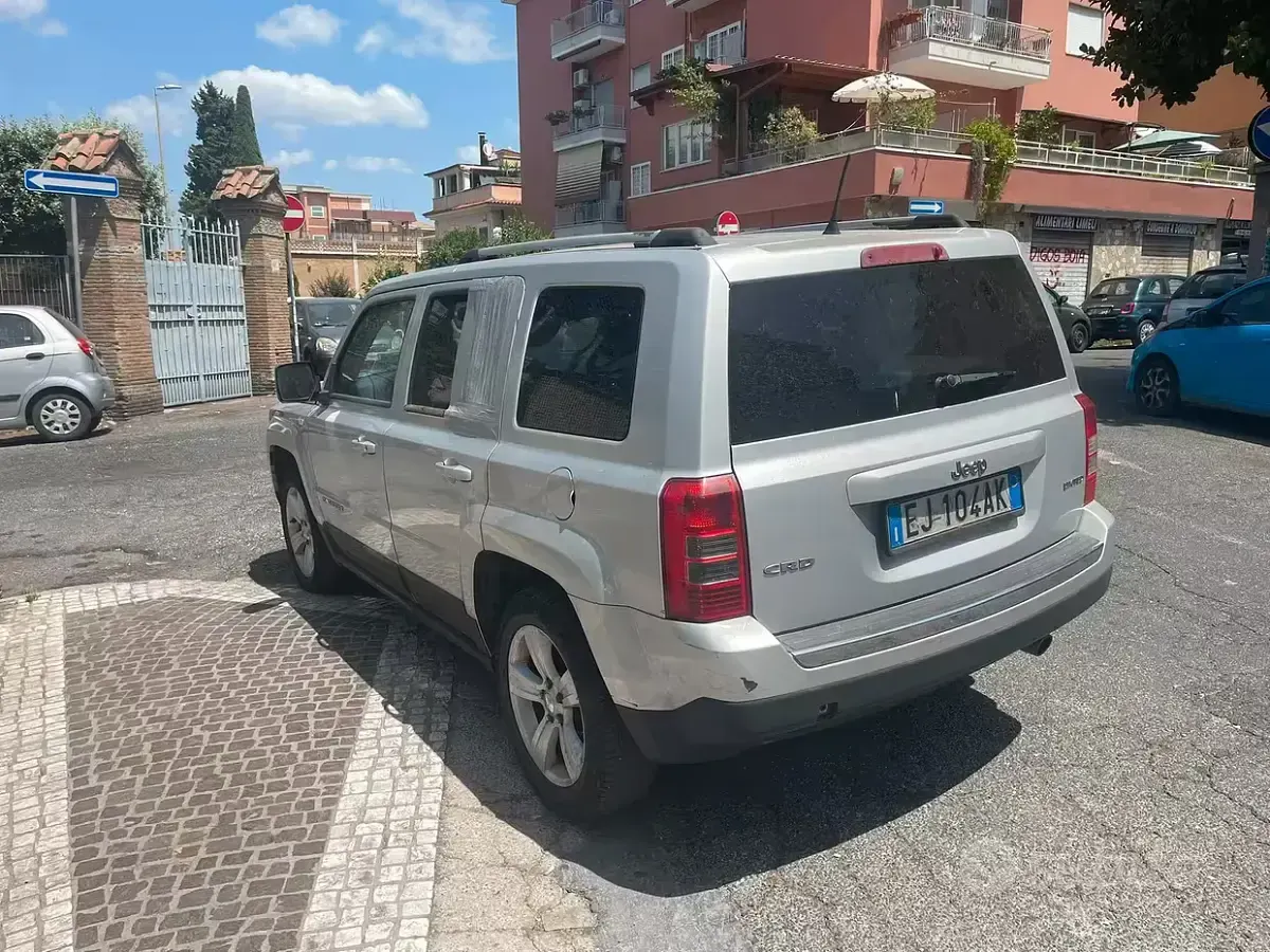 Usata Jeep Patriot Limited 163 CV (119 kW) 2011 Grigio SUV