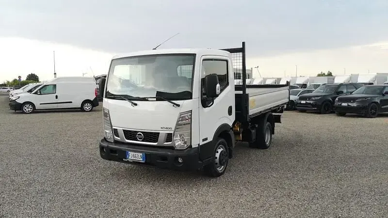 Usata Nissan Cabstar 131 CV (96 kW) 2017 Bianco Pick-up