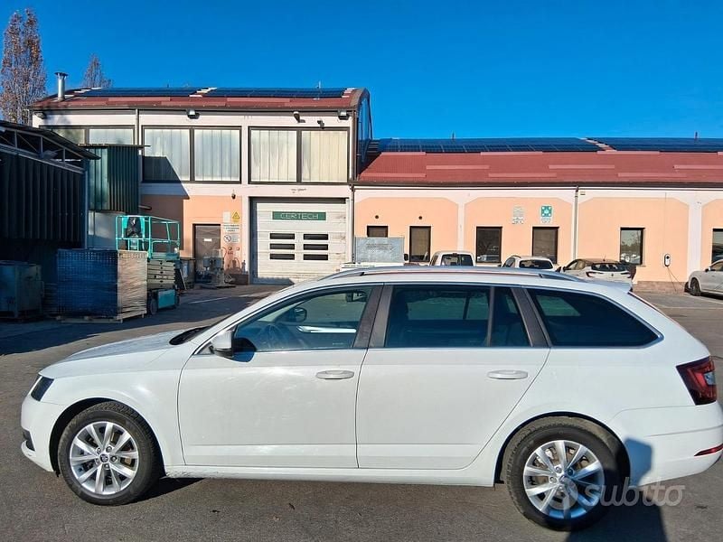 Usata Skoda Octavia 105 CV (77 kW) 2017 Bianco Station wagon