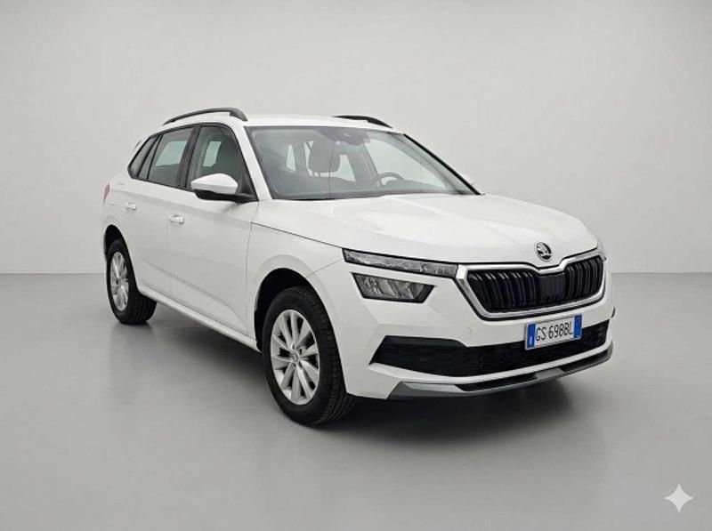Begagnad Skoda Kamiq Style 95 HK (69 kW) 2023 Vit SUV