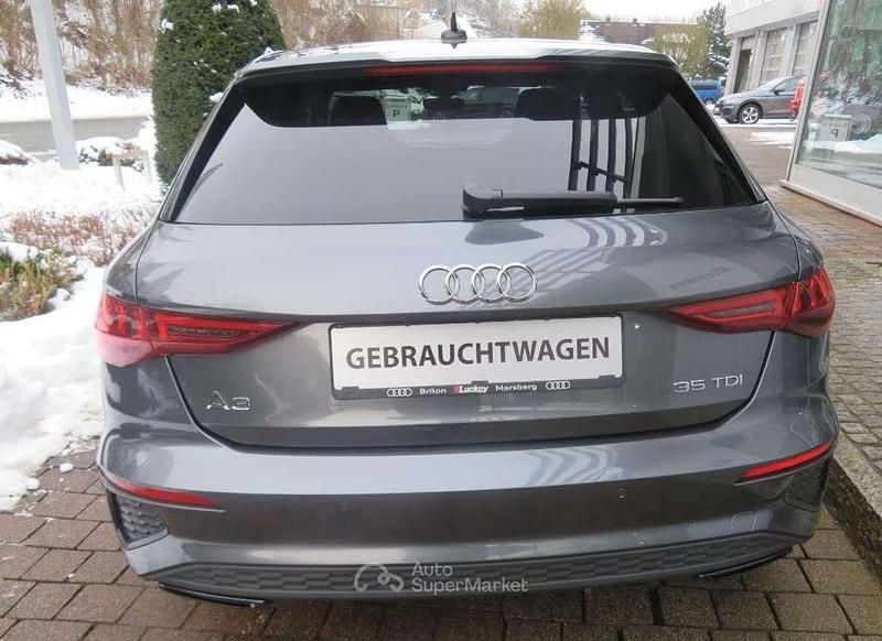 Usata Audi A3 S-Line 150 CV (110 kW) 2021 Grigio Berlina