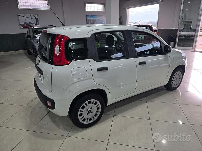 Usata Fiat Panda Pop 69 CV (50 kW) 2019 Bianco Berlina