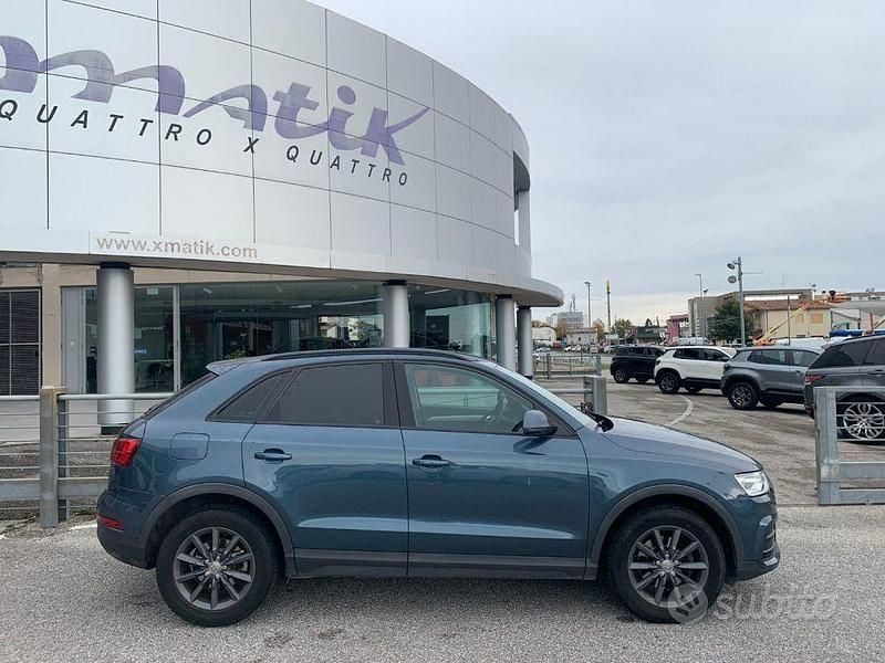 Usata Audi Q3 150 CV (110 kW) 2016 Blu metallizzato SUV