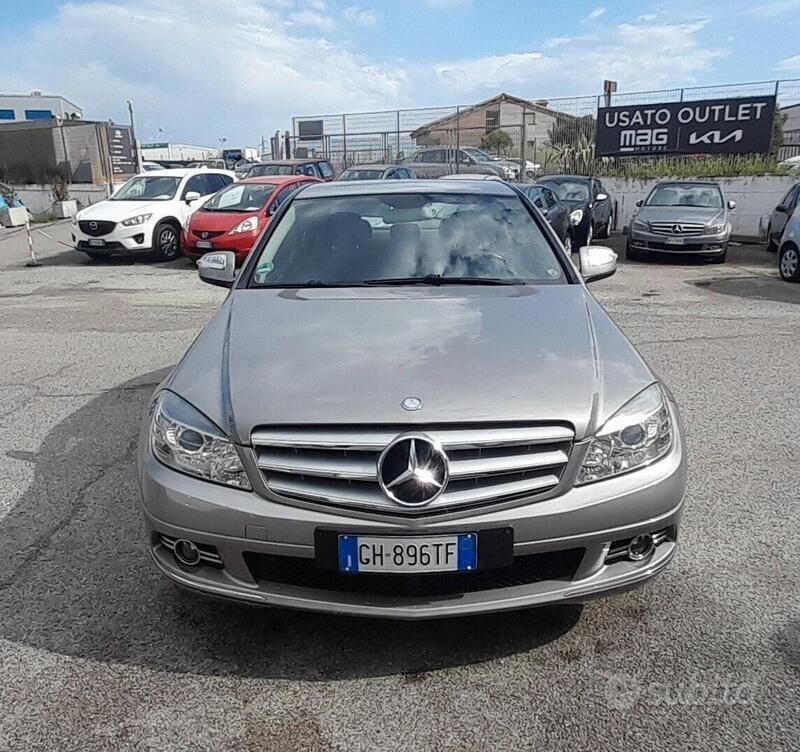Usata Mercedes C180 Avantgarde 156 CV (114 kW) 2008 Beige Berlina