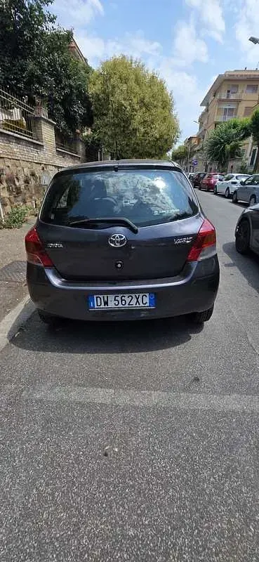 Usata Toyota Yaris Sol 75 CV (55 kW) 2003 Berlina