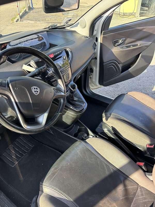 Usata Lancia Ypsilon S 69 CV (50 kW) 2011 Utilitaria