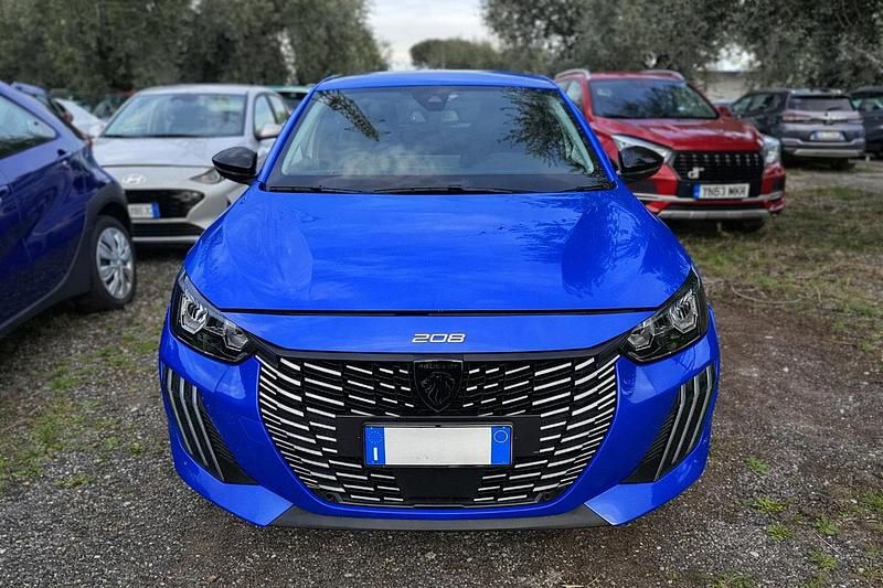 Usata Peugeot 208 Allure 101 CV (74 kW) 2024 Blu Utilitaria