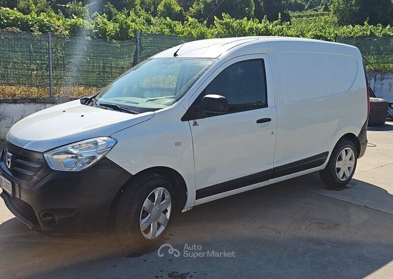 Usata 2017 Dacia Dokker Furgone | 6999 € (Buon prezzo) - Immagine 1/4