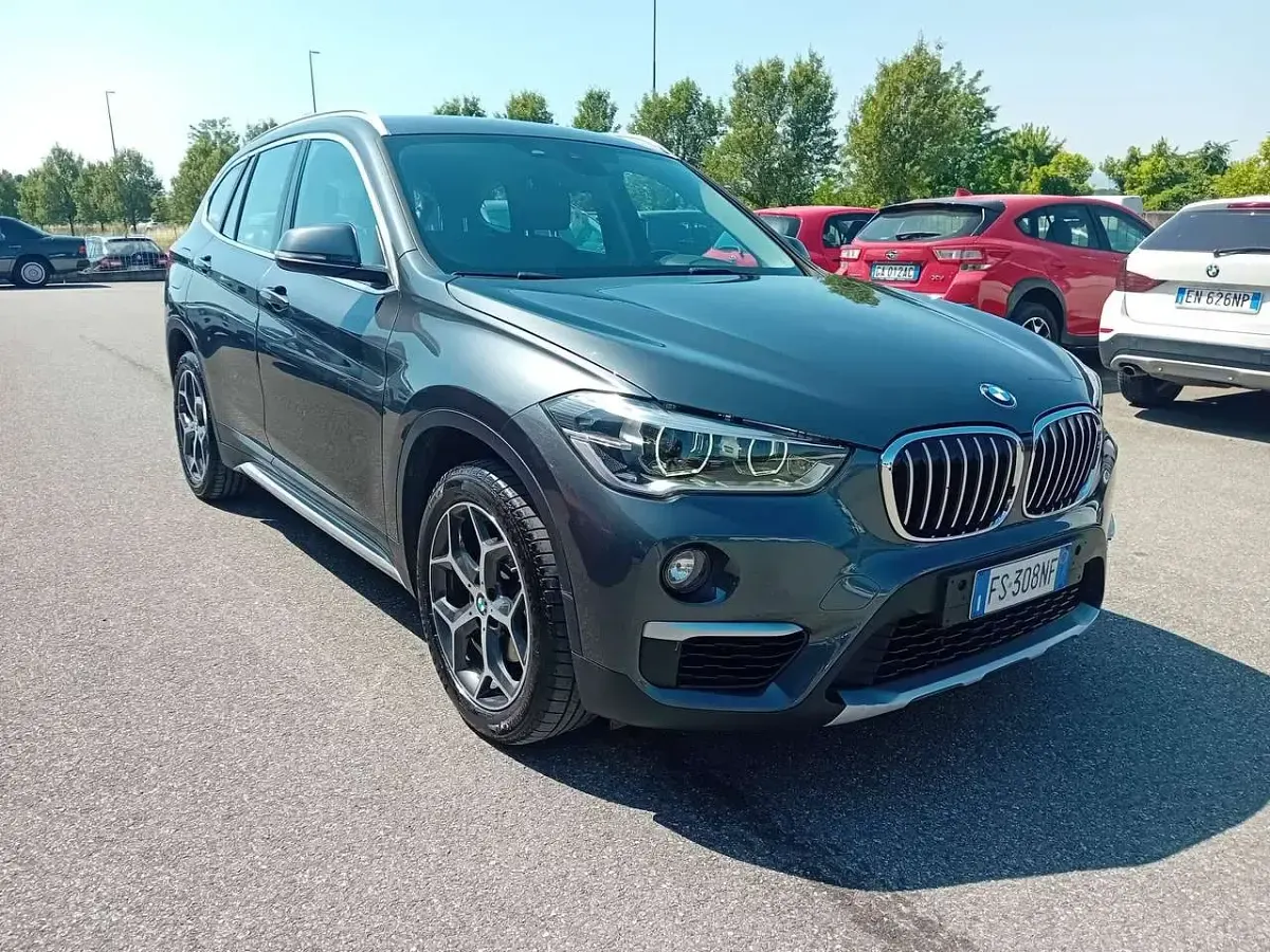 Usata BMW X1 150 CV (110 kW) 2019 Grigio SUV