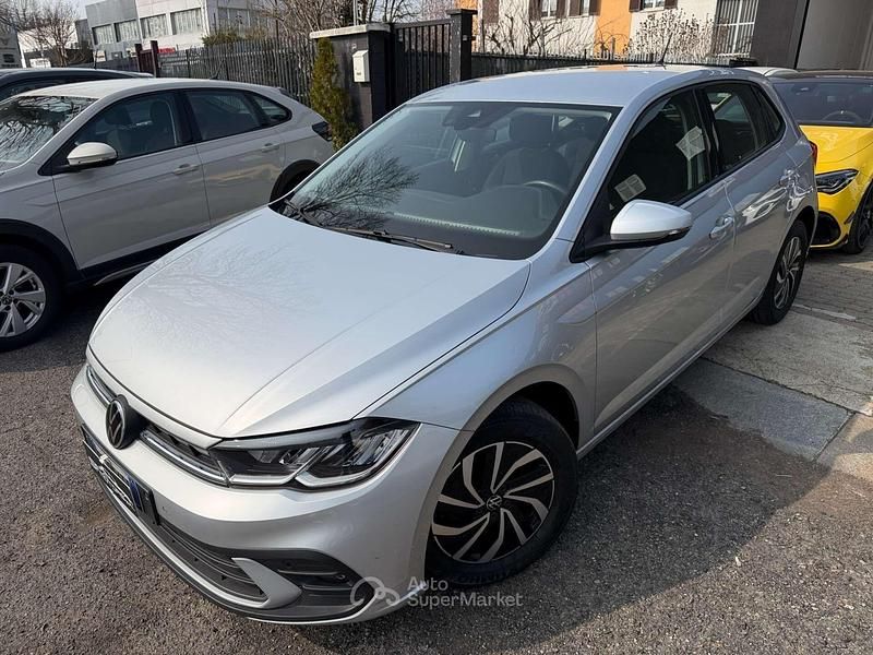Usata VW Polo Style 95 CV (69 kW) 2022 Argento Utilitaria