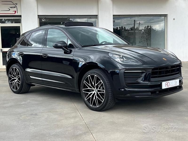 Usata Porsche Macan Chrono 265 CV (194 kW) 2023 Nero SUV