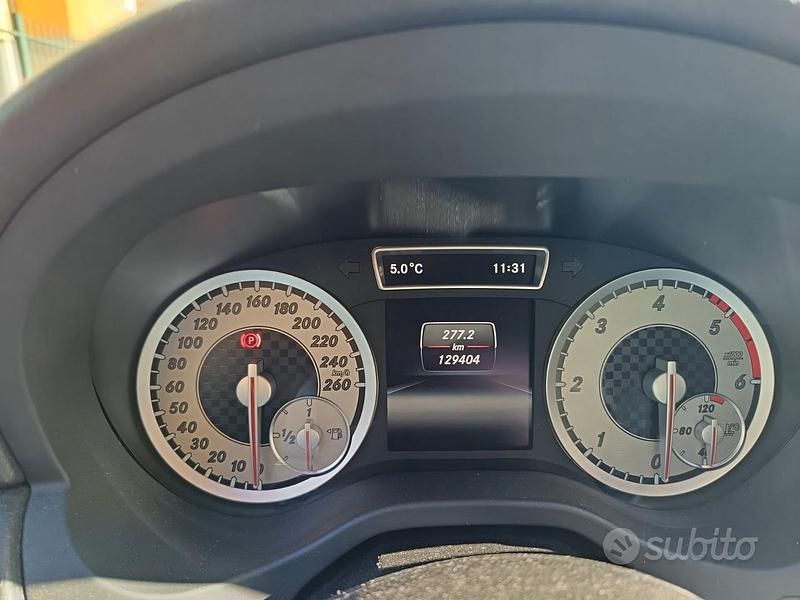 Usata Mercedes A180 109 CV (80 kW) 2015 Nero Berlina