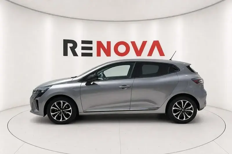 Usata Renault Clio Techno 91 CV (66 kW) 2025 Grigio Utilitaria