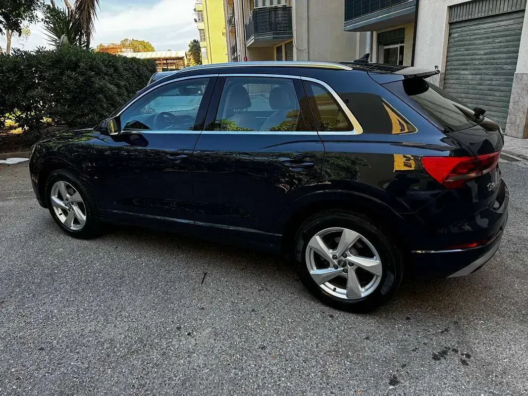 Usata Audi Q3 Advanced 150 CV (110 kW) 2019 Blu/azzurro SUV