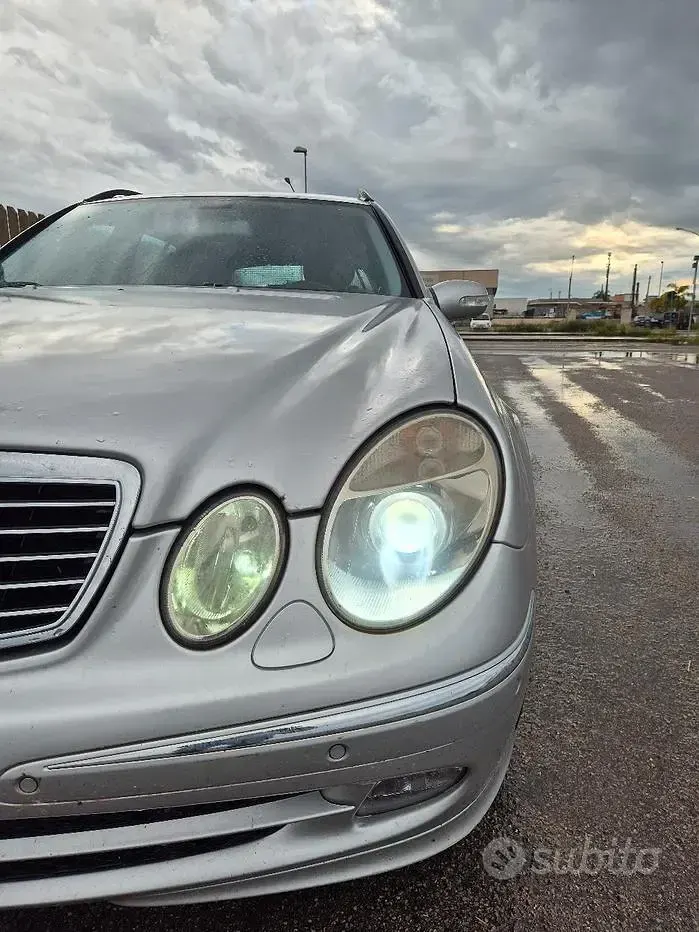 Usata Mercedes E280 Avantgarde 231 CV (169 kW) 2005 Grigio Station wagon
