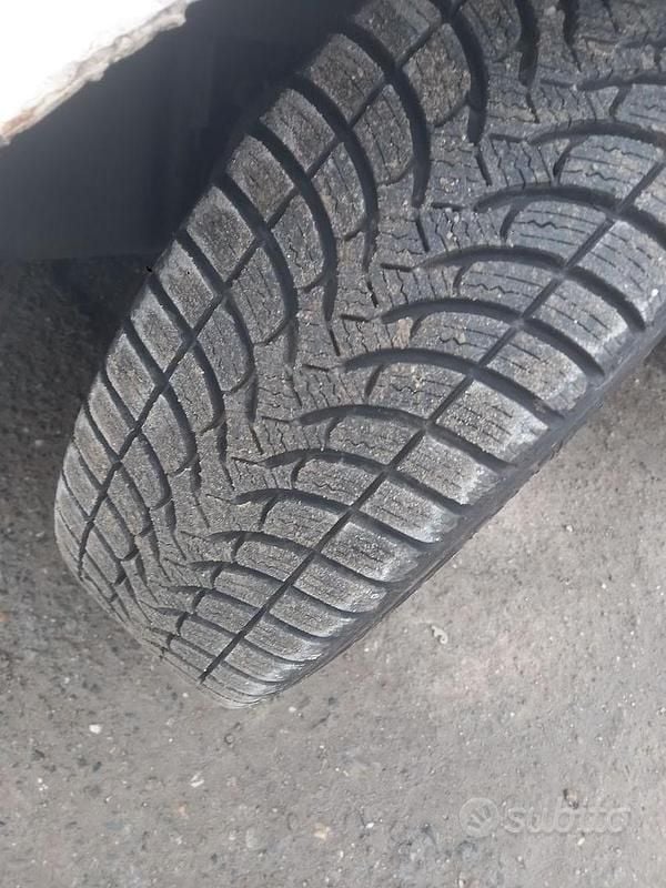 Usata VW Golf 110 CV (80 kW) 2001 Bianco Berlina