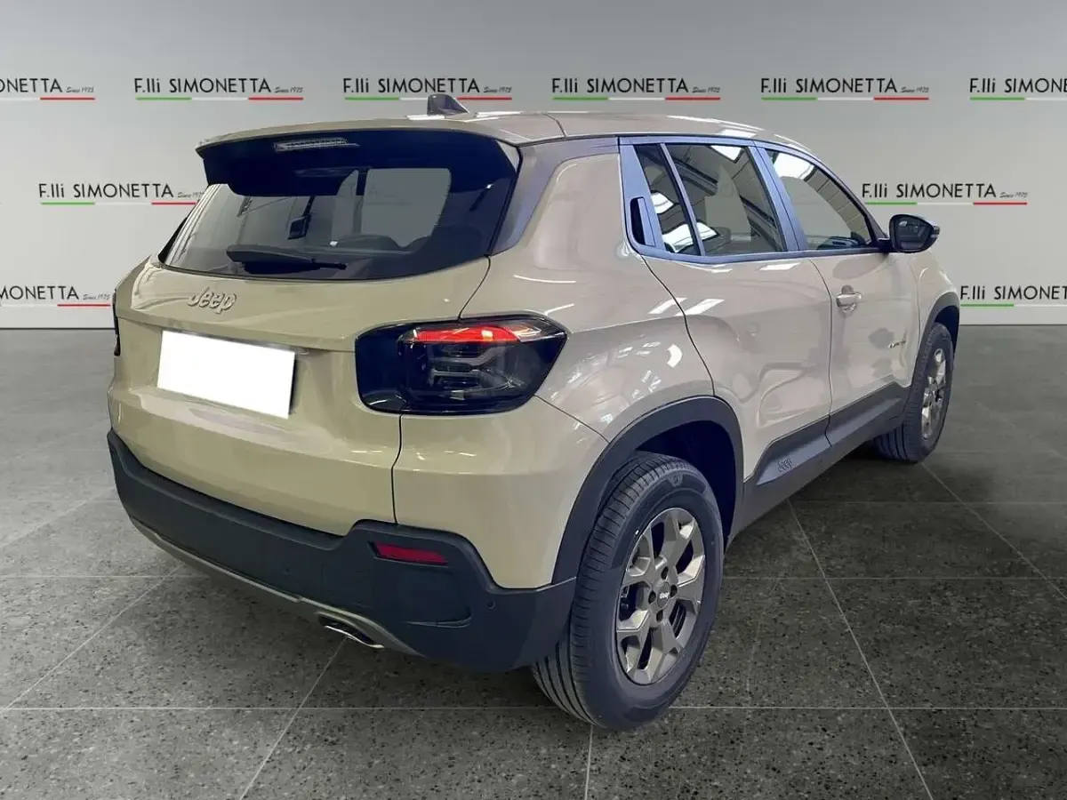 Nuova Jeep Avenger Longitude 101 CV (74 kW) 2026 Beige SUV