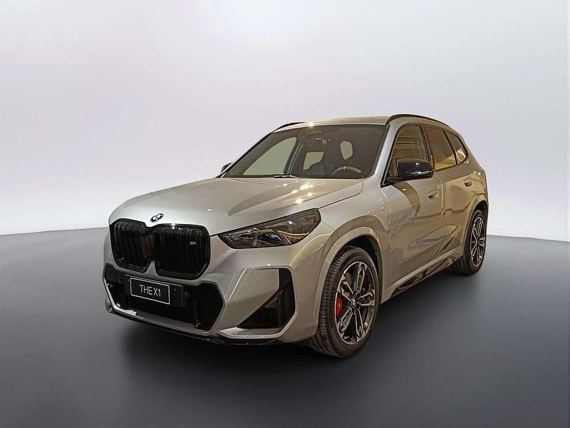 Nuova BMW X1 317 CV (233 kW) 2026 Space silver metallizzato SUV