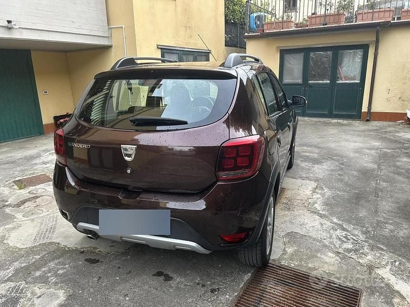 Usata Dacia Sandero Stepway 90 CV (66 kW) 2017 Berlina