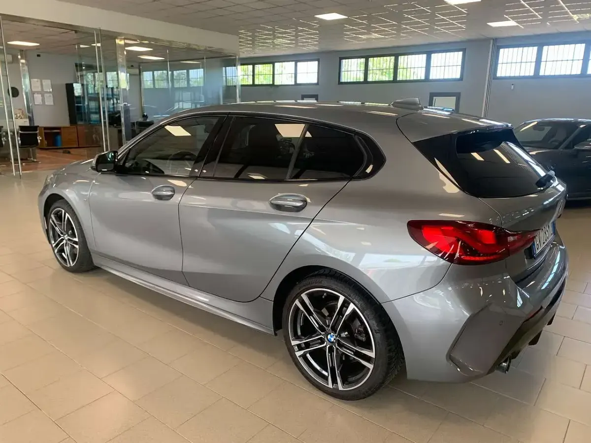 Usata BMW 118 M Sport 150 CV (110 kW) 2024 Grigio Utilitaria