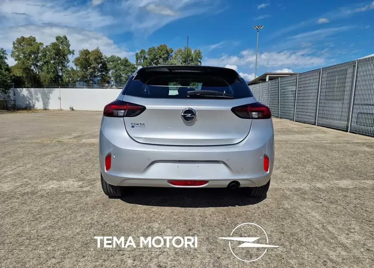 Usata Opel Corsa Edition 75 CV (55 kW) 2023 Argento Utilitaria