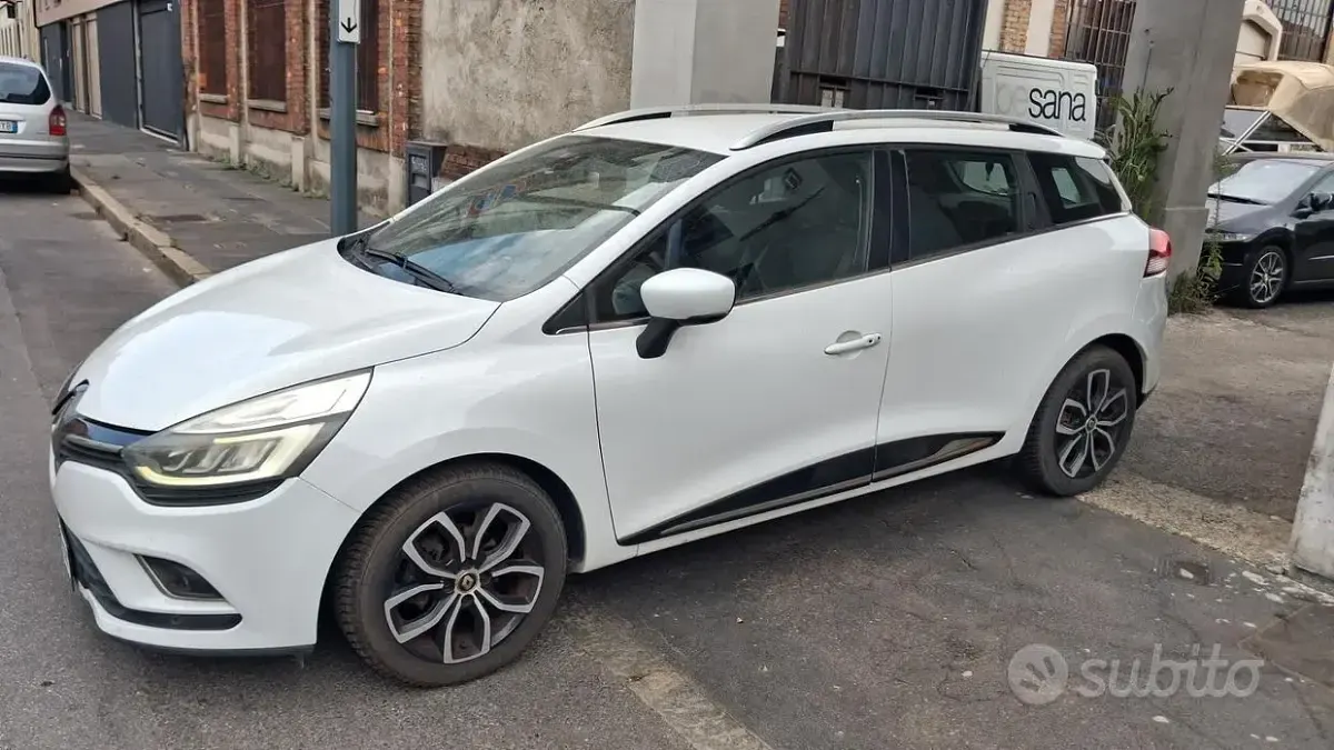 Usata Renault Clio Intens 75 CV (55 kW) 2017 Bianco Station wagon