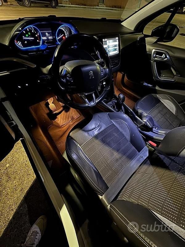 Usata Peugeot 2008 Crossway 2013 Bianco SUV