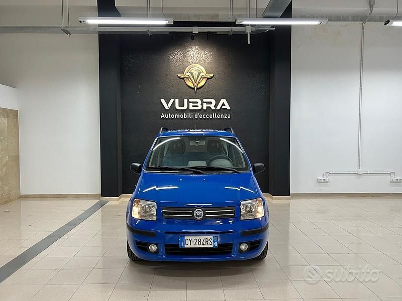 Usata Fiat Panda Emotion 60 CV (44 kW) 2005 Blu Berlina