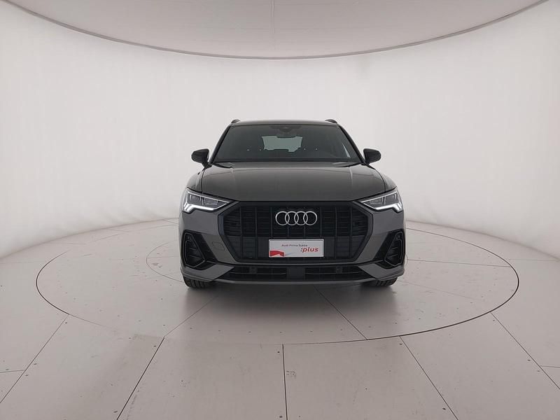 Begagnad Audi Q3 S-Line 150 HK (110 kW) 2025 Grå SUV