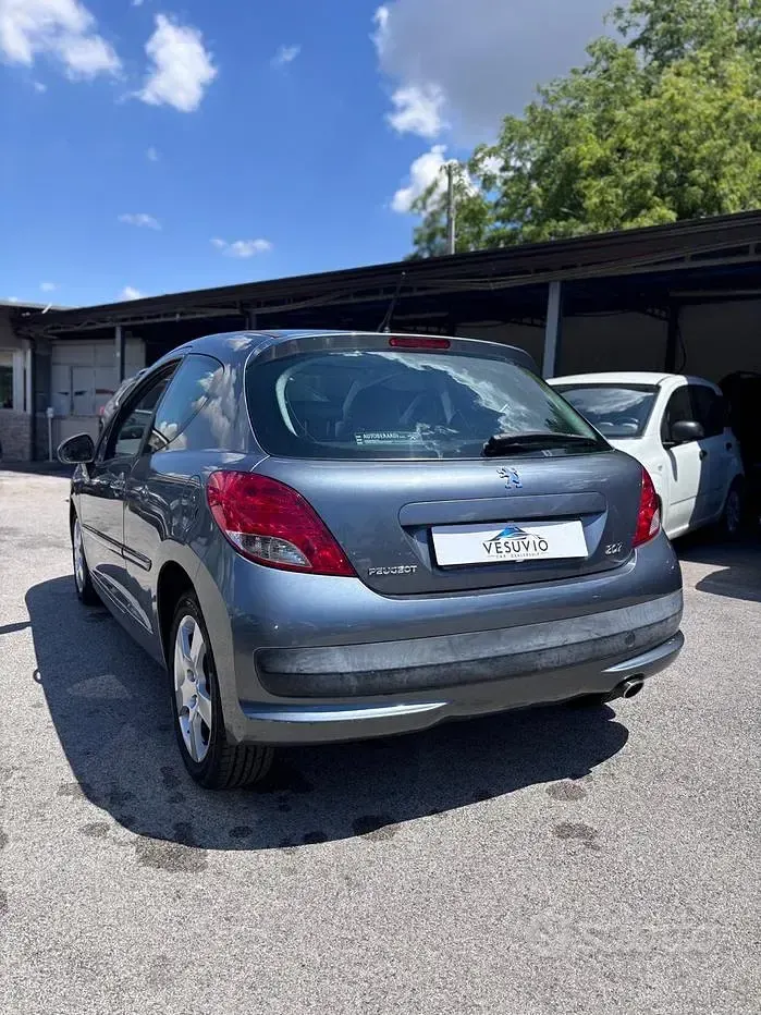 Usata Peugeot 207 Allure 92 CV (67 kW) 2011 Grigio Berlina