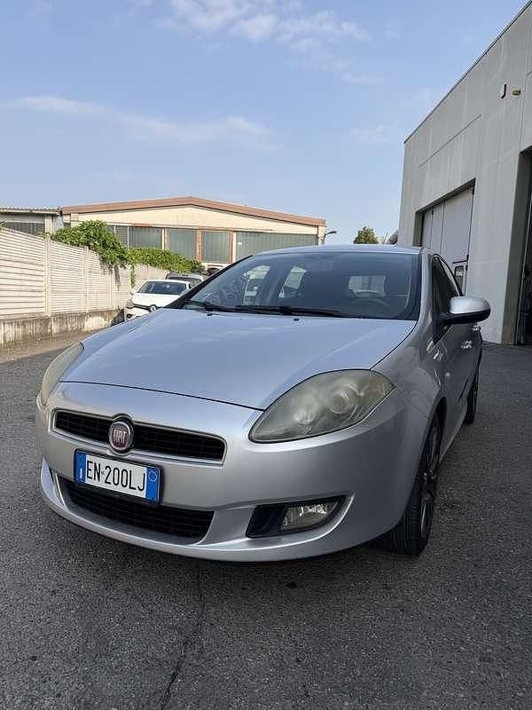Usata Fiat Bravo Dynamic 105 CV (77 kW) 2012 Utilitaria