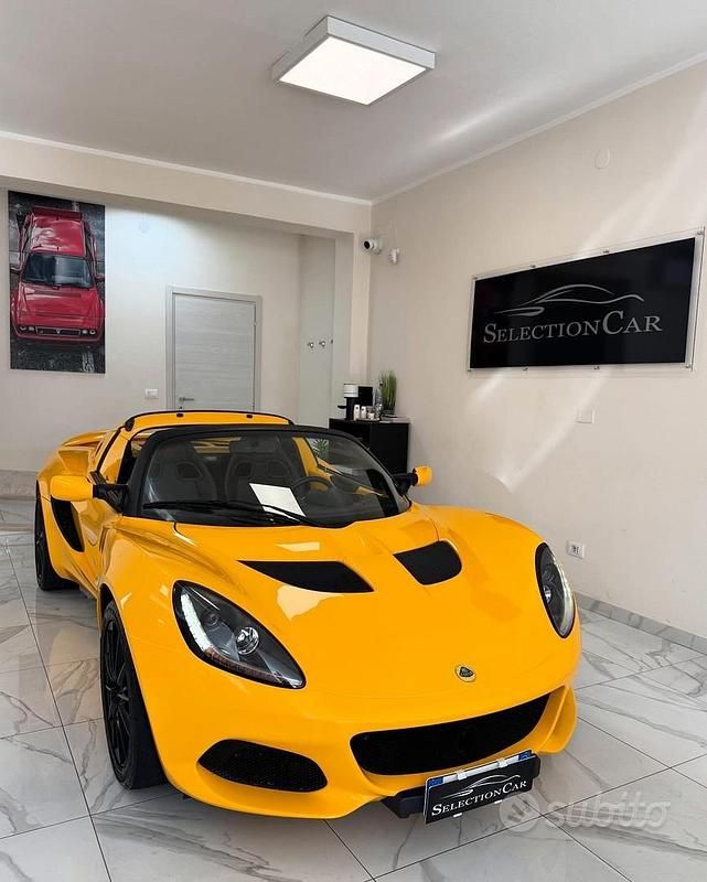 Usata Lotus Elise 2018 Giallo Cabrio