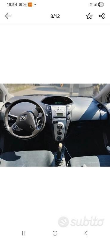 Usata Toyota Yaris 90 CV (66 kW) 2006 Nero Utilitaria