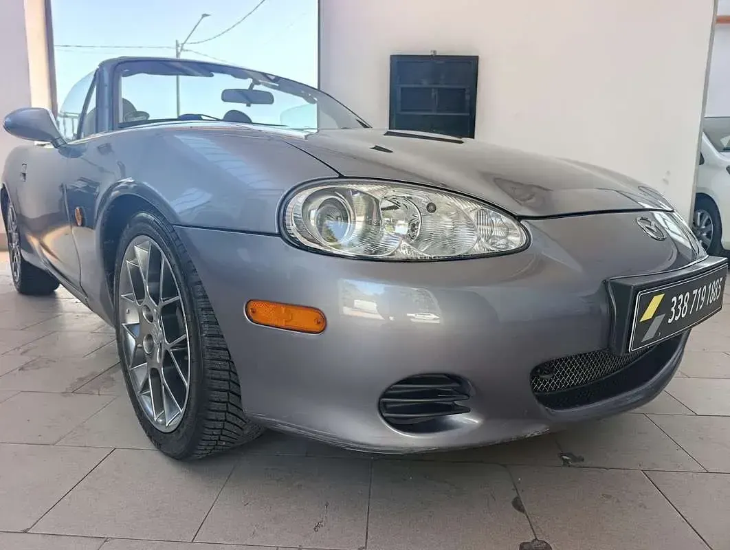 Usata Mazda MX5 116 CV (85 kW) 2004 Grigio Cabrio