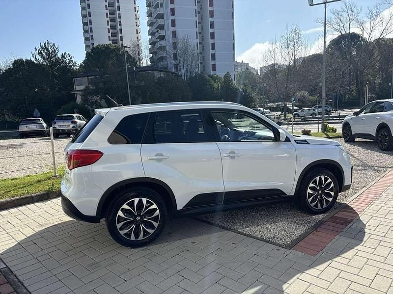 Usata Suzuki Vitara 120 CV (88 kW) 2017 Bianco SUV