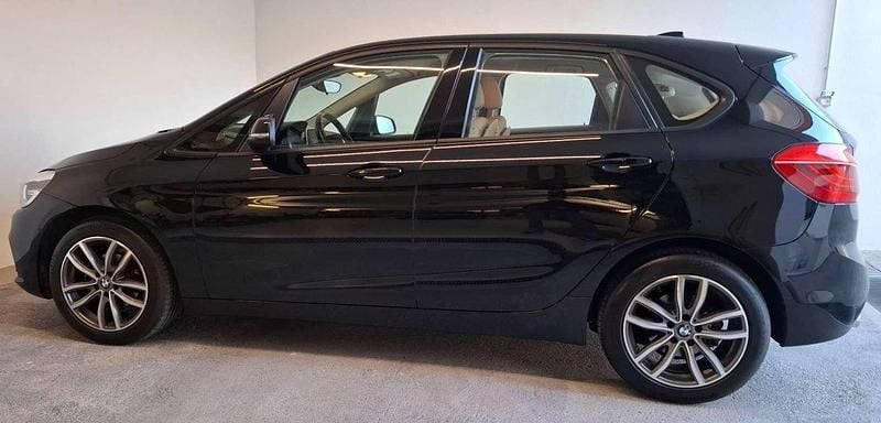 Usata BMW 214 Active Tourer Advantage 95 CV (69 kW) 2016 Nero Monovolume