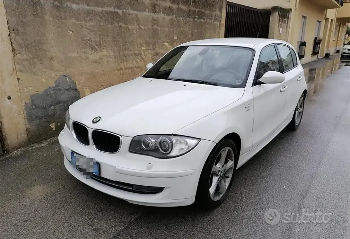 Usata BMW 120 177 CV (130 kW) 2009 Bianco Utilitaria